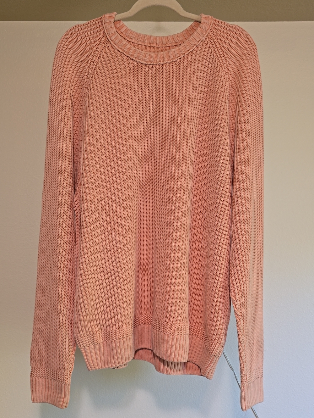 Abercrombie & Fitch Men's Blush Pink Crewneck Chunky Knit Sweater